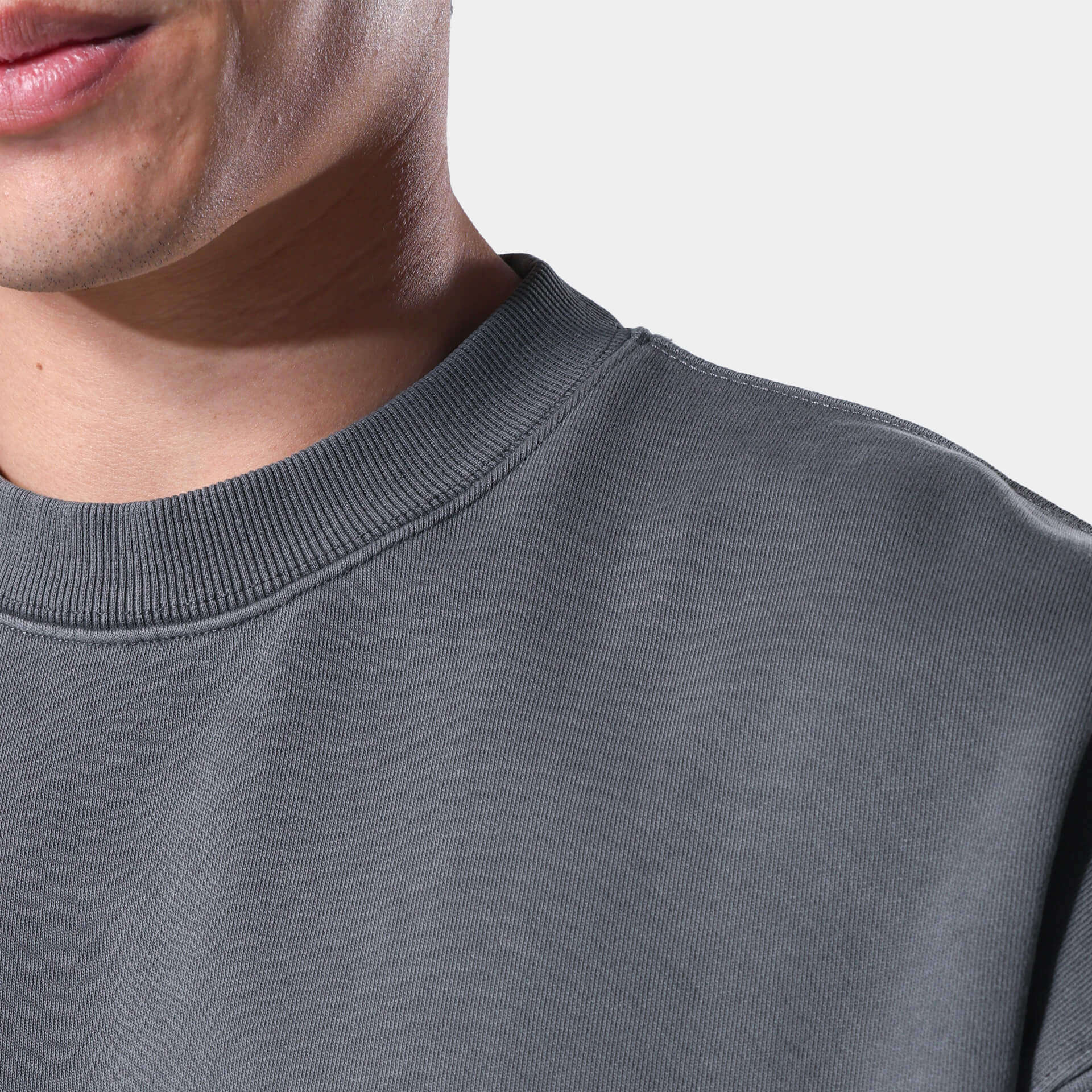 Kairo Washed Sweatshirt - Image 10