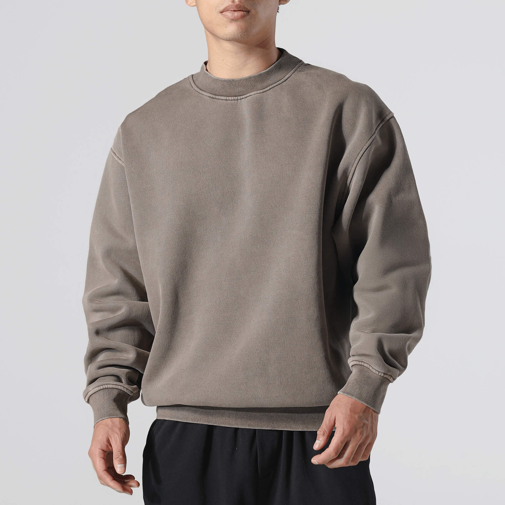 Yumo Soft Sweatshirt - Image 14