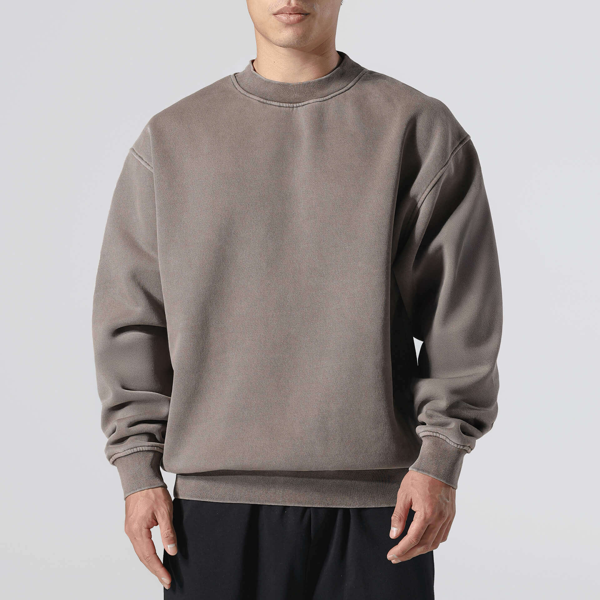 Yumo Soft Sweatshirt - Image 15