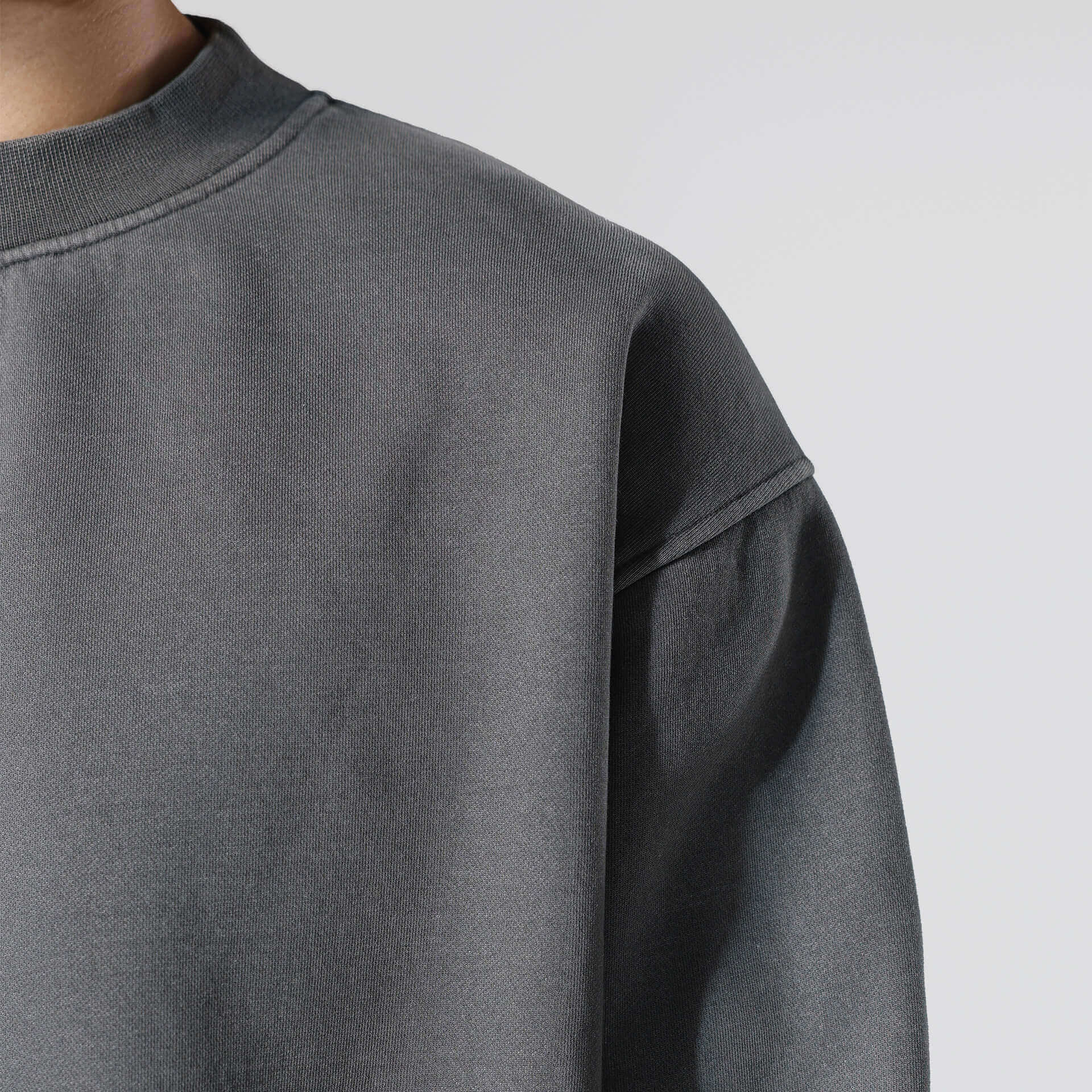 Yumo Soft Sweatshirt - Image 16