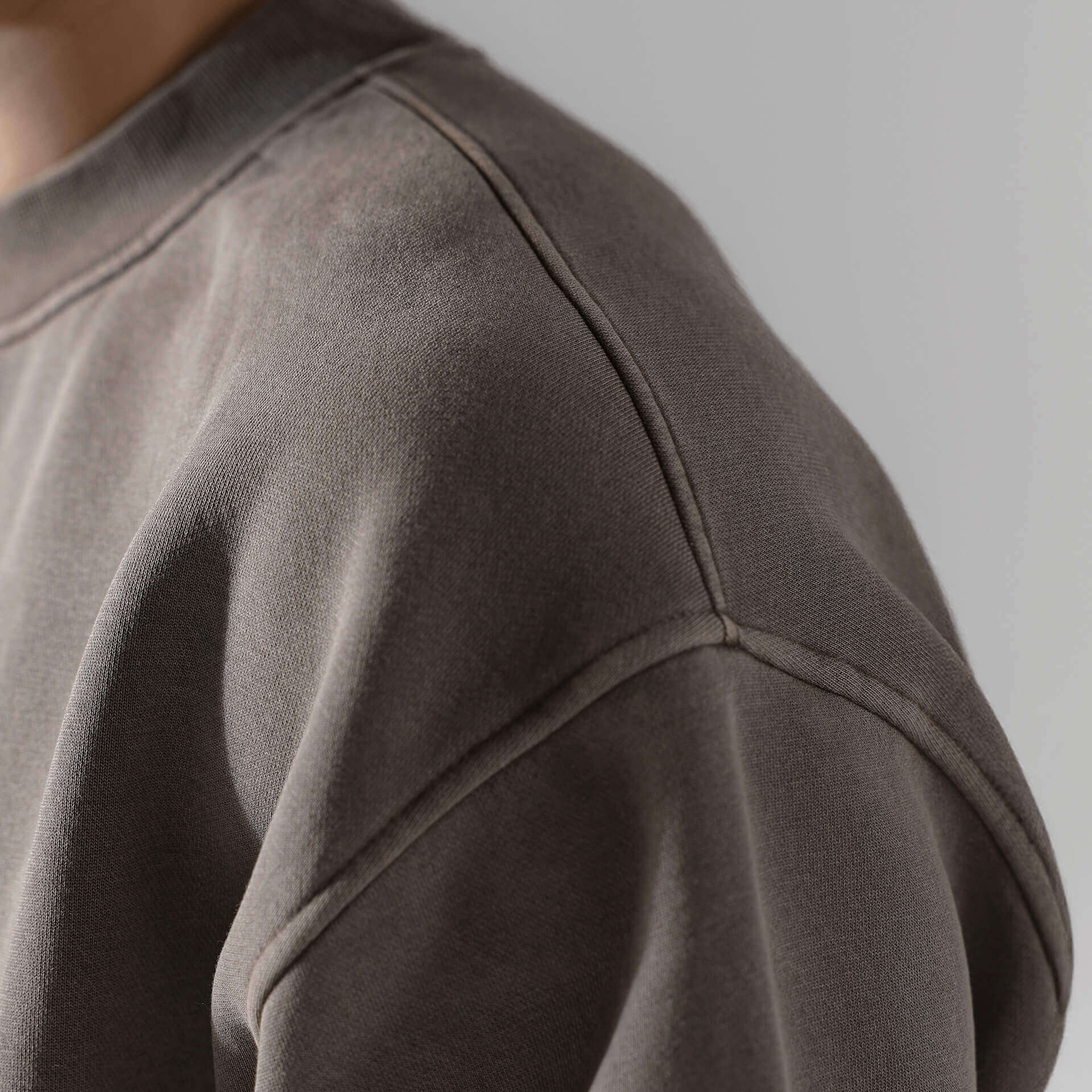 Yumo Soft Sweatshirt - Image 21